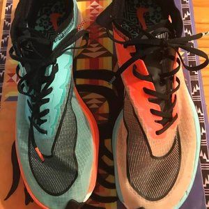 NIKE ZOOMX VAPORFLY NEXT% HKNE